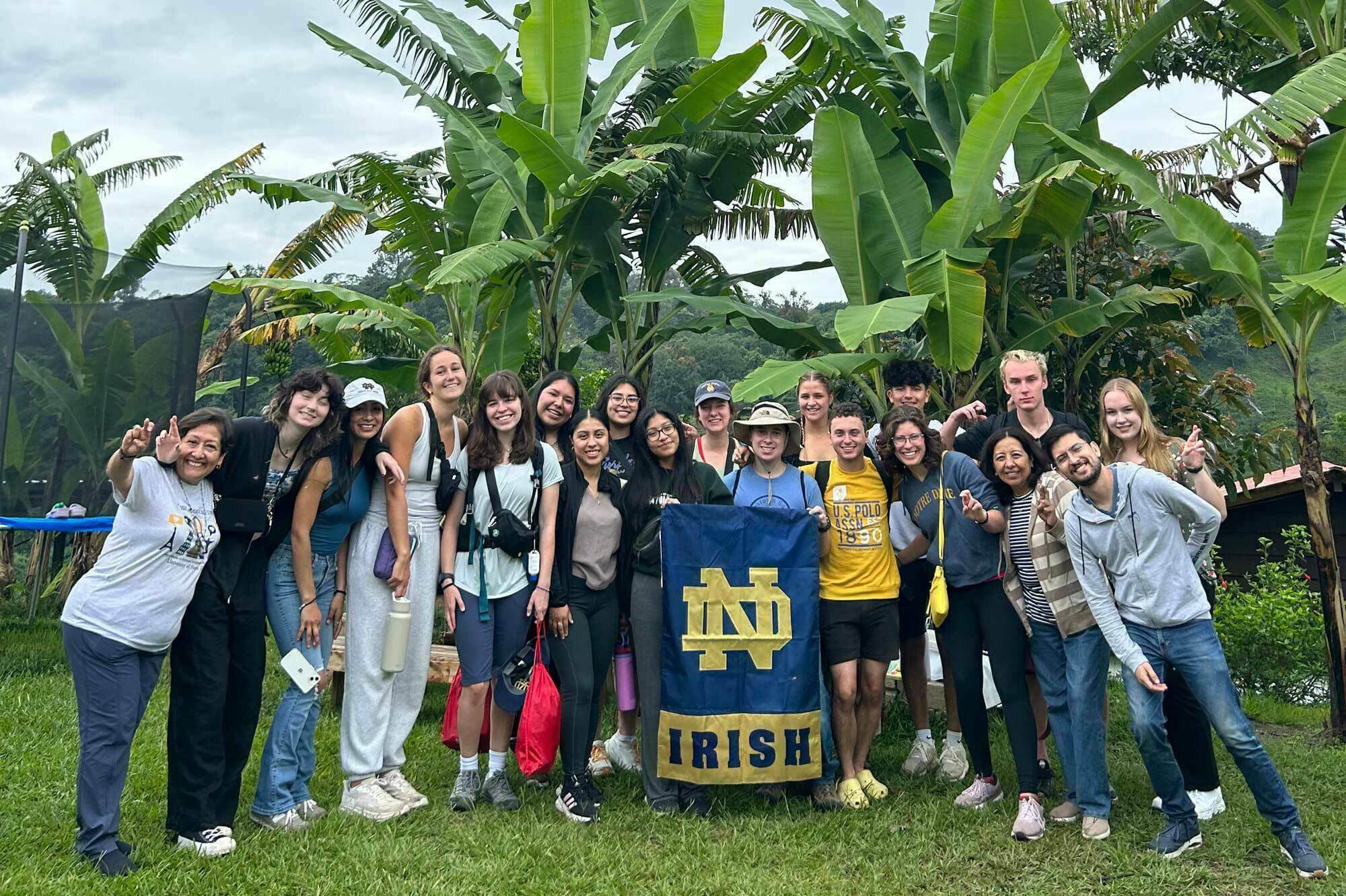 15 Pre-med students of the Puebla pre-med prorgram have an excursion at Xico, Veracruz.